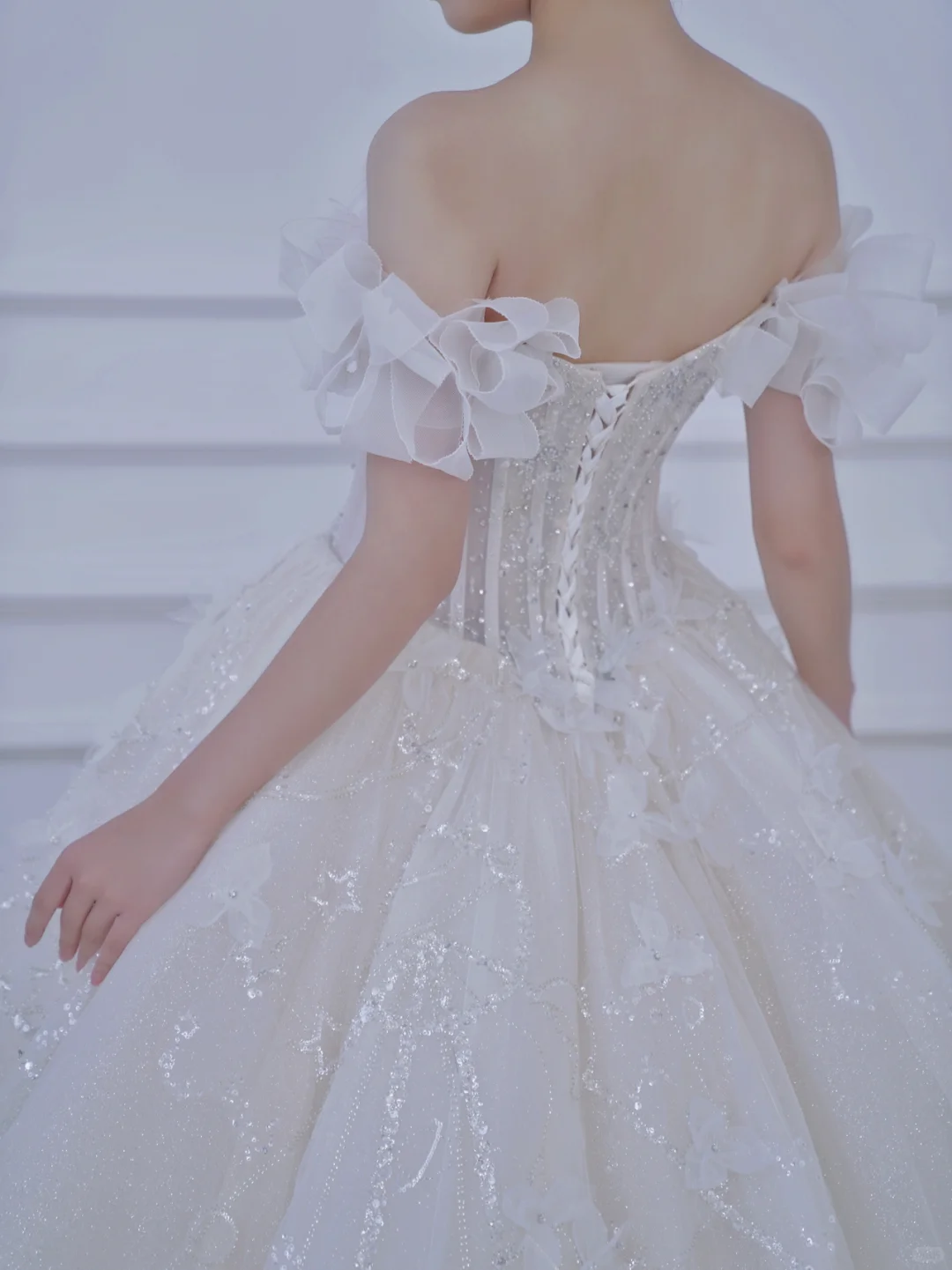 Pretty Ball Gown Off-the-Shoulder Tulle Sequin With Veil Long Wedding Dresses - View 3 | FashionDia