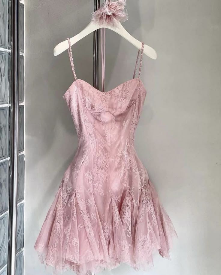Pretty A-Line Spaghetti Straps Tulle Lace Short Homecoming Dress 18th Birthday Outfits - FashionDia