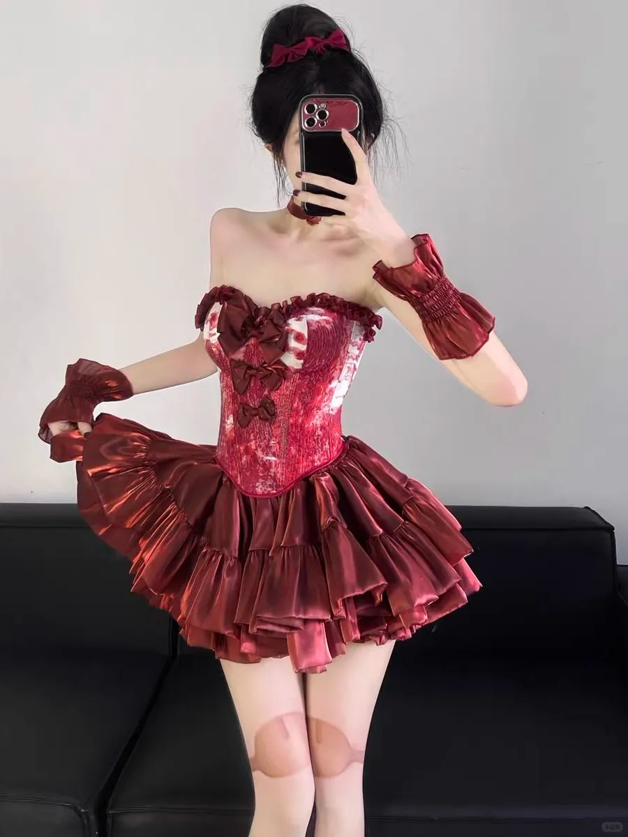 Chic Ball Gown Strapless Burgundy Satin Short Homecoming Dress 16th Birthday Outfits - FashionDia