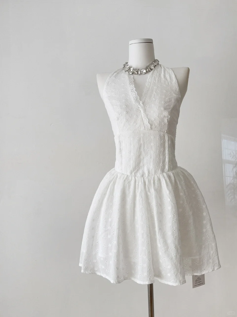 Cute A-Line Halter Satin Short Homecoming Dress 22th Birthday Outfits - FashionDia