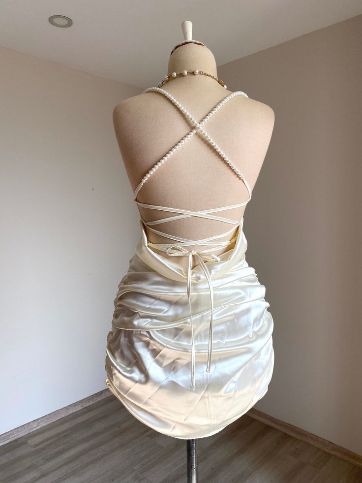 Mermaid Spaghetti Straps Satin Beads Pleated Short Homecoming Dress 19th Birthday Outfits