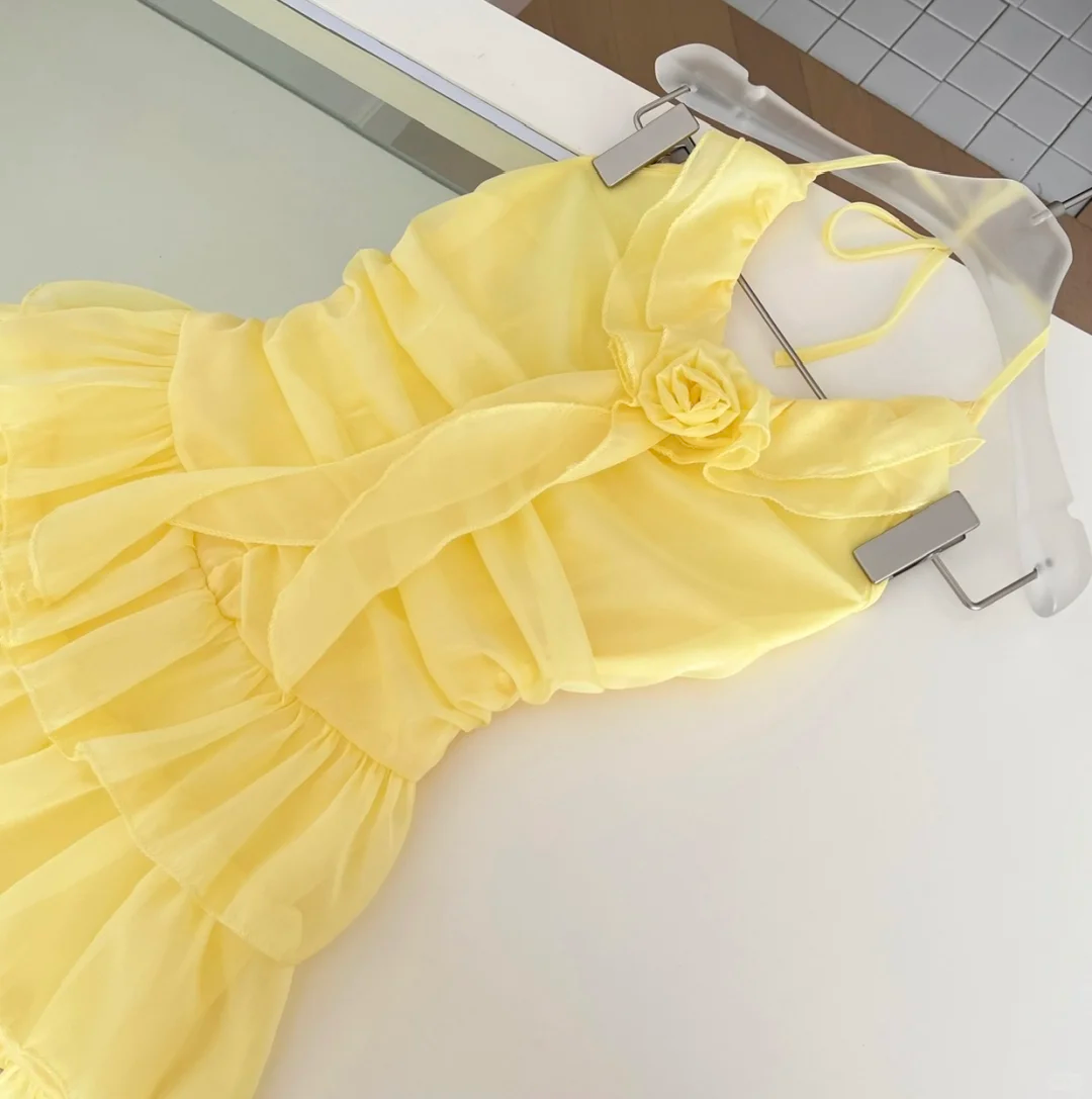 Yellow A-Line Halter Chiffon Tiered Short Homecoming Dress 19th Birthday Outfits - View 3 | FashionDia