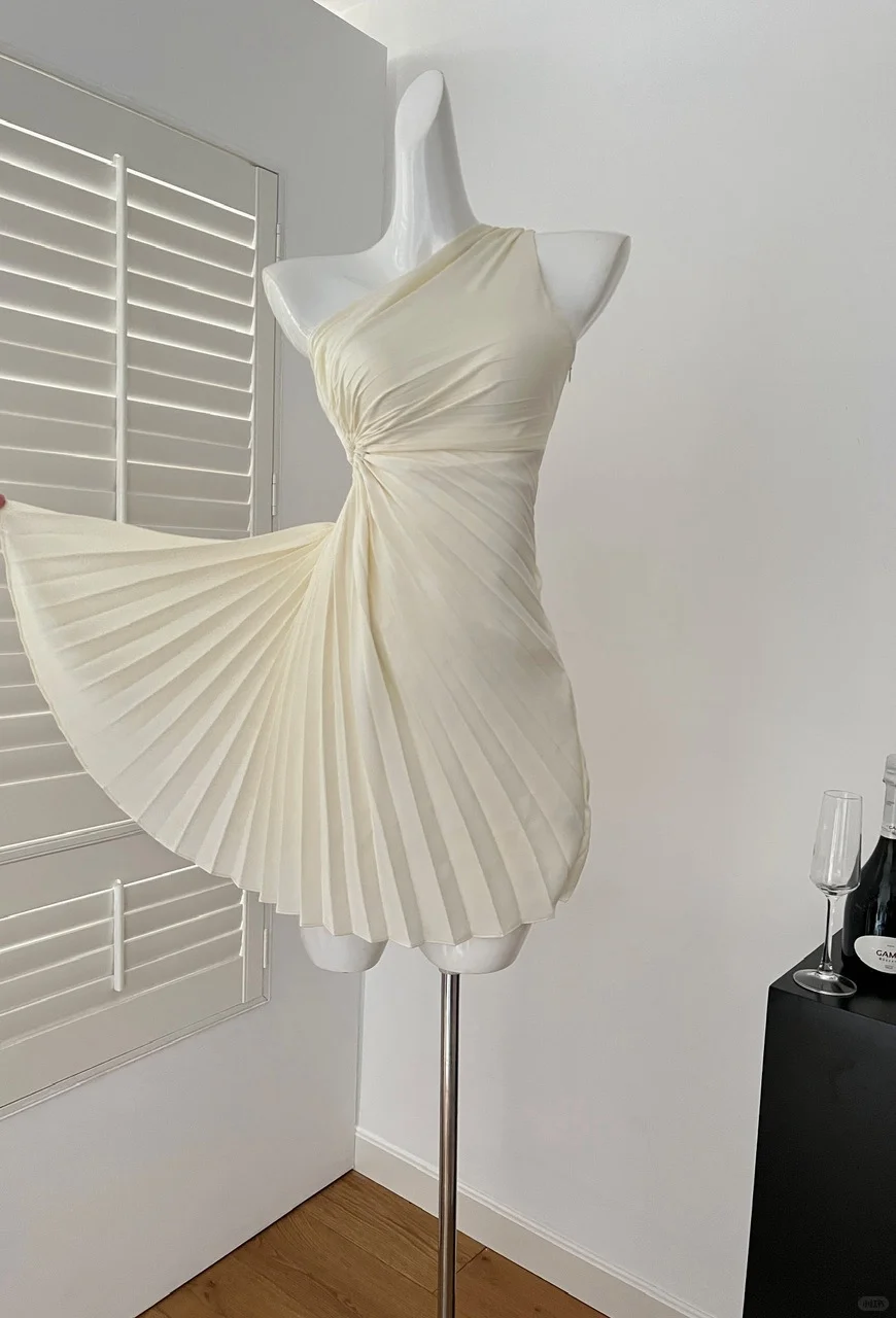 Unique A-Line One-Shoulder Satin Pleated Short Homecoming Dress 19th Birthday Outfits - View 3 | FashionDia