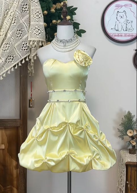 Pastel Yellow A-Line Strapless Satin Beads With Flower Short Homecoming Dress 17th Birthday Outfits - FashionDia