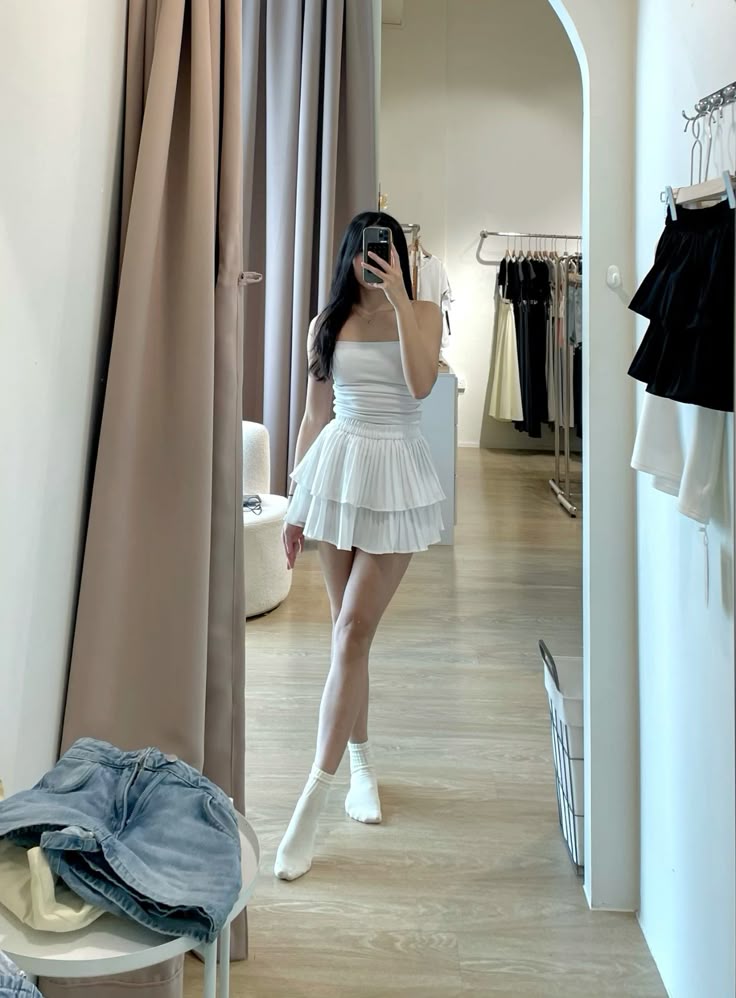 Elegant A-Line Strapless Satin Tiered Short Homecoming Dress 17th Birthday Outfits - FashionDia