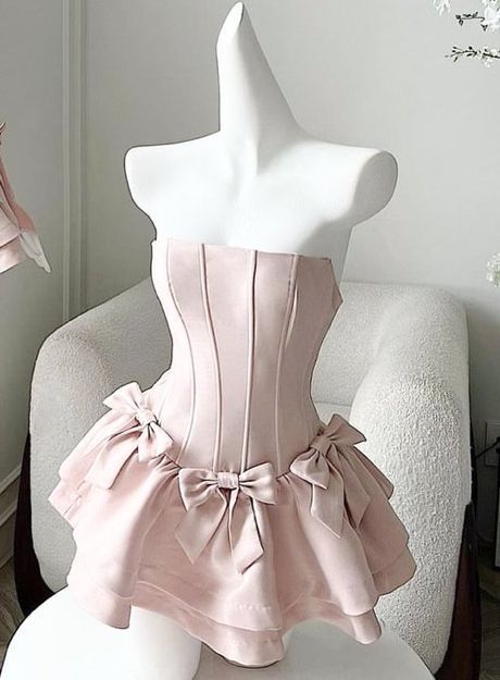 Sweet A-Line Strapless Pink Satin With Bow Short Homecoming Dress 17th Birthday Outfits - FashionDia