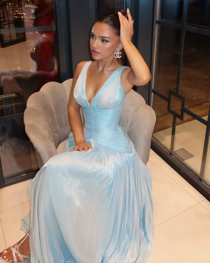 Sexy A-Line V-Neck Chiffon Slit Long Prom Dresses Formal Dress - View 6 | FashionDia