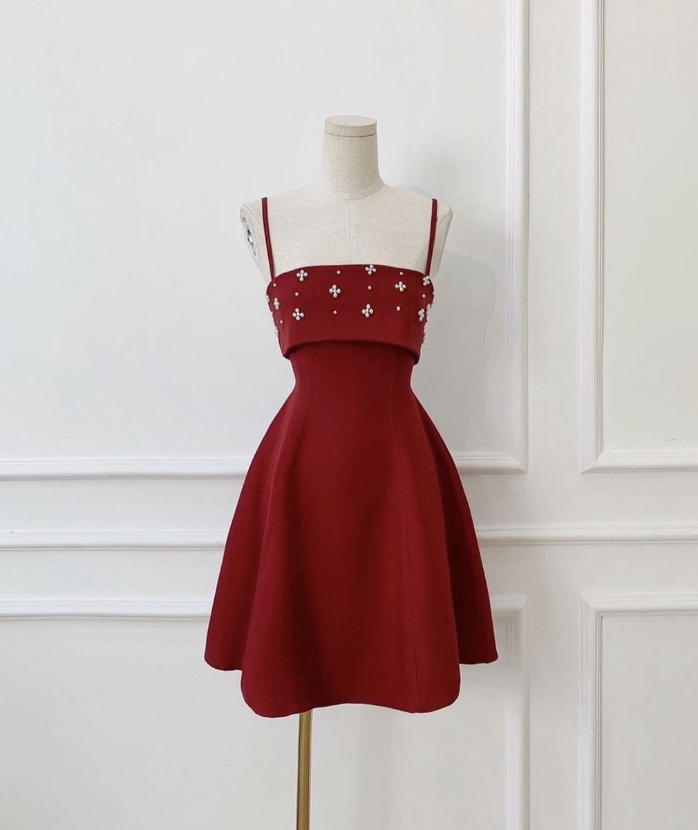 Chic A-Line Spaghetti Straps Burgundy Satin Beaded Short Homecoming Dress 17th Birthday Outfits - FashionDia