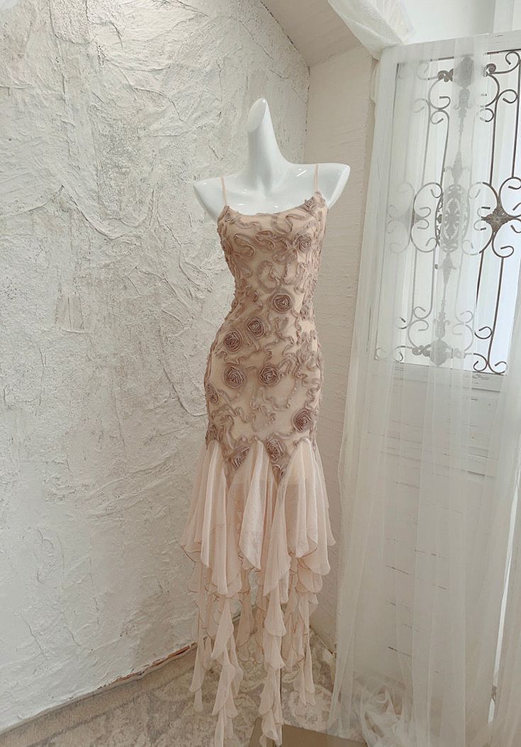 Romatic Mermaid Spaghetti Straps Lace With Chiffon Ruffle Hem Short Homecoming Dress 22th Birthday Outfits - View 2 | FashionDia