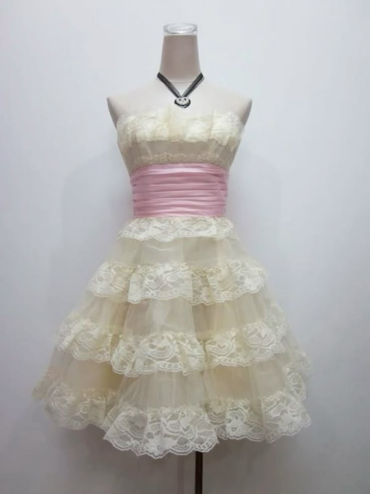 Sweet 16th Ball Gown Strapless Lace Short Homecoming Dress Birthday Outfits - FashionDia