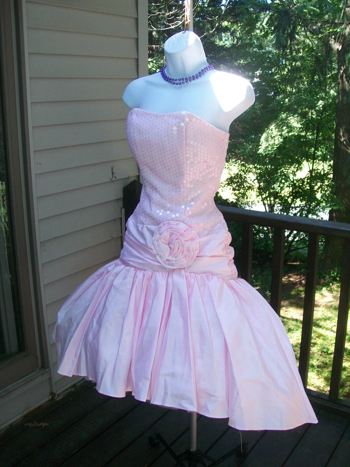 Lovely Pink Strapless A-Line Satin Sequin Flower Short Homecoming Dress 17th Birthday Outfits - FashionDia