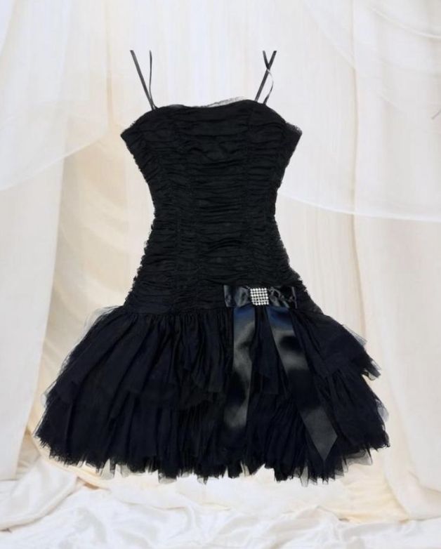 Cute Black A-Line Spaghetti Straps Satin Tulle Short Homecoming Dress 16th Birthday Outfits - FashionDia