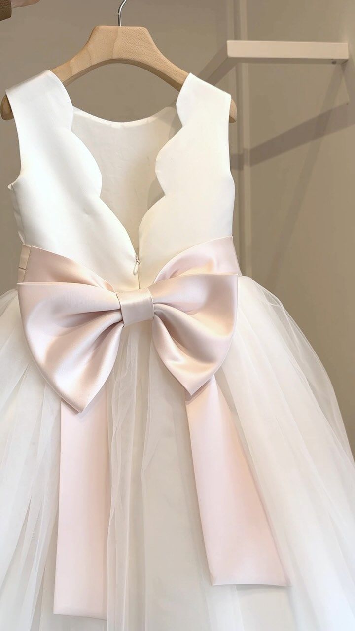 Pretty Ball Gown Satin Tulle Back With Bow Knot Flower Girl Dress - VelvetHem