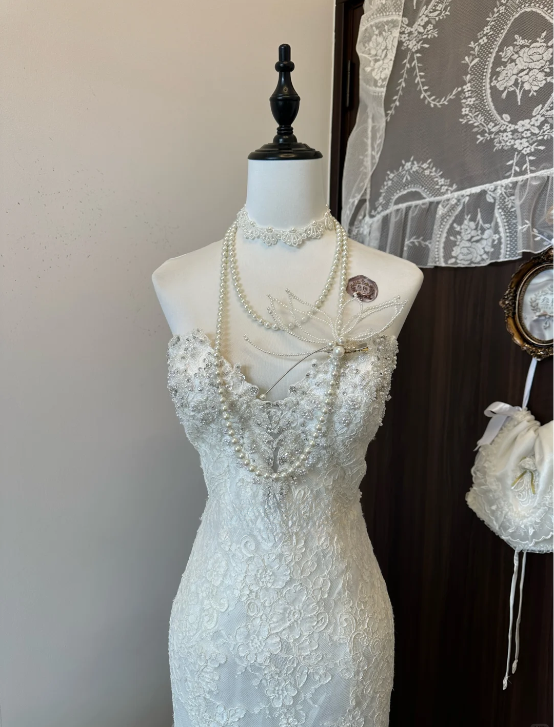 Vintage Mermaid Sweetheart Lace Beaded Long Prom Dress, Evening Dress - View 7 | FashionDia