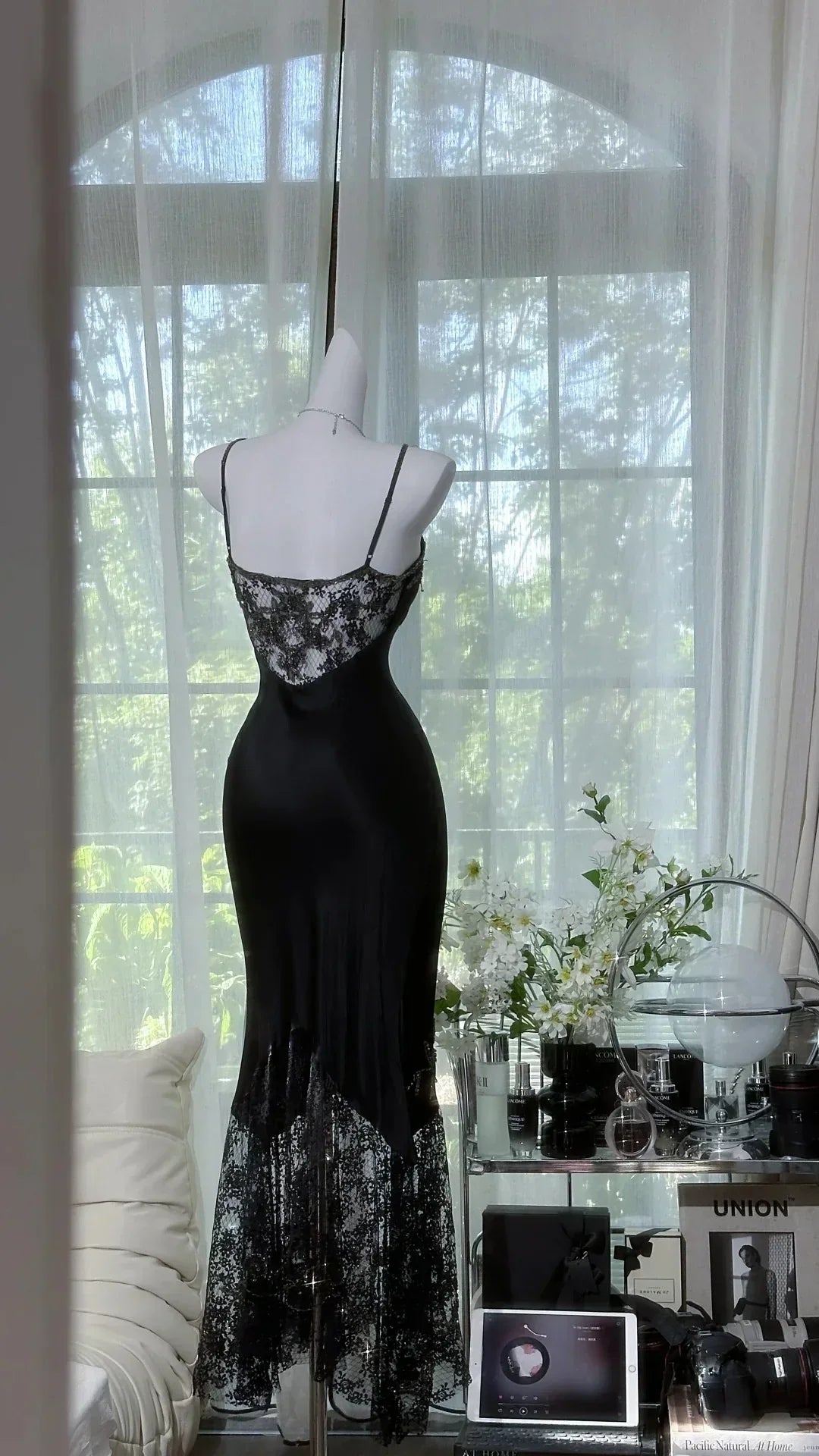 Black Charming Mermaid Spaghetti Straps Satin Lace Sequin Without Sleeves Long Prom Dress, Evening Dress - View 3 | FashionDia