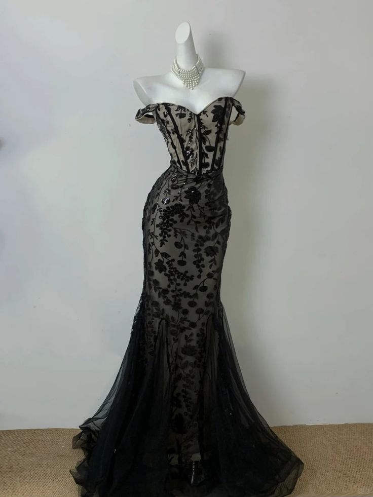 Chic Mermaid Black Off-the-Shoulder Lace Without Sleeves Long Prom Dress, Evening Dress - FashionDia