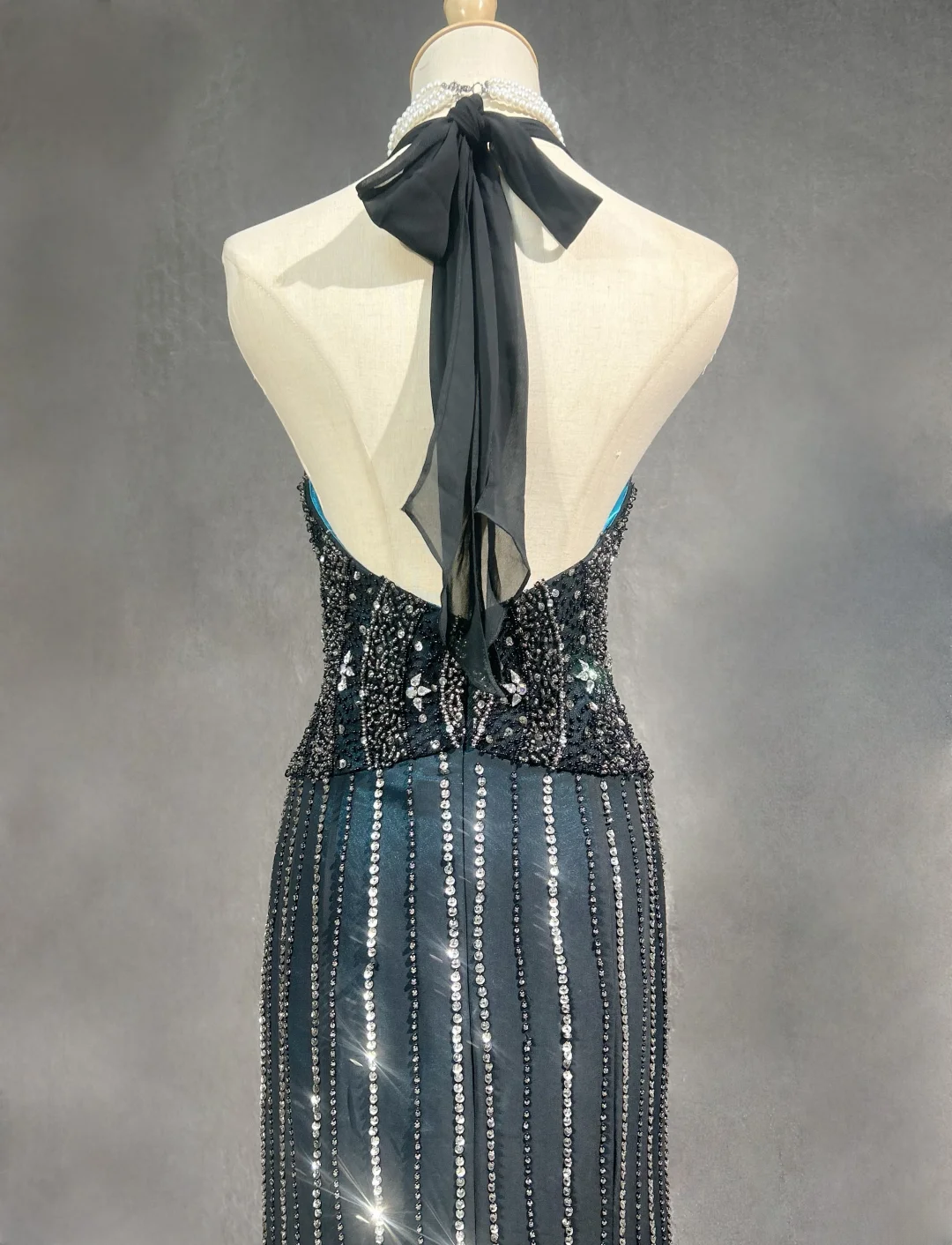Gorgeous Mermaid Halter Sequin Beaded Without Sleeves Long Prom Dress, Evening Dress - View 5 | FashionDia