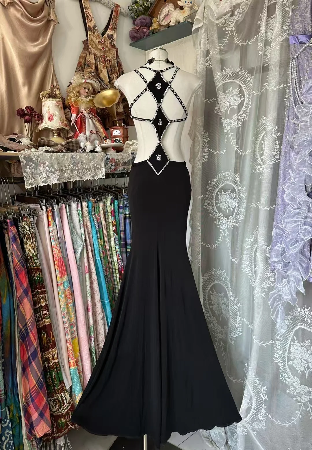 Chic Mermaid V-Neck Satin Sequin Embroidery Without Sleeves Long Prom Dress, Evening Dress - View 7 | FashionDia