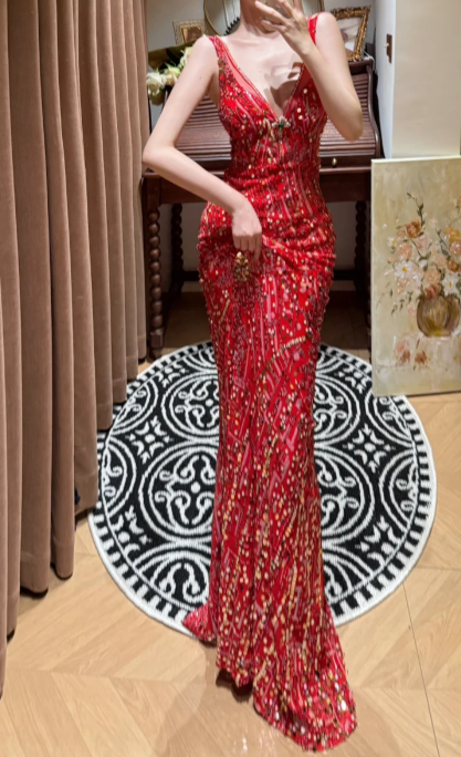 Luxurious Mermaid V-Neck Red Sequin Beaded Without Sleeves Long Prom Dress, Evening Dress - View 5 | FashionDia