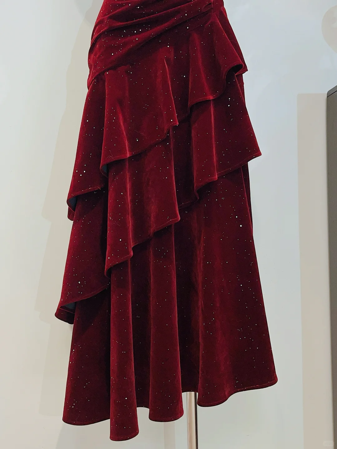Shiny Burgundy Mermaid Spaghetti Straps Velvet Beads Long Prom Dress, Evening Dress - View 2 | FashionDia
