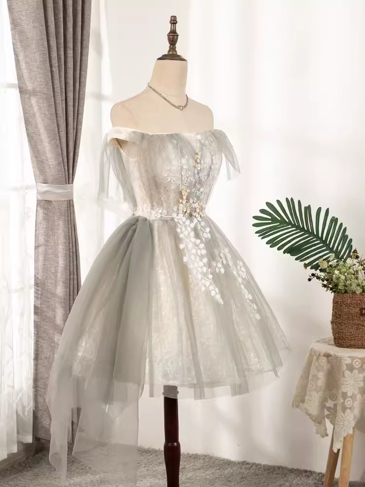 Vintage A-Line Off-the-Shoulder Tulle Homecoming Dress 18th Birthday Outfits - View 2 | FashionDia