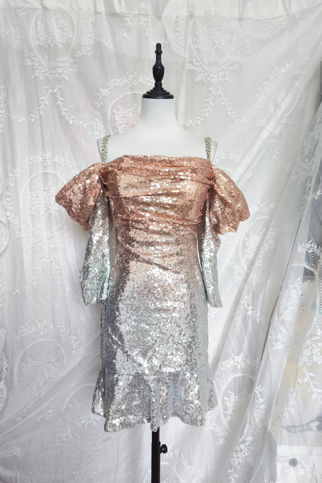 Vintage Champagne Ombre Sequin Cocktail Dress Off-the-Shoulder 6th Grade Homecoming Dresscc - FashionDia