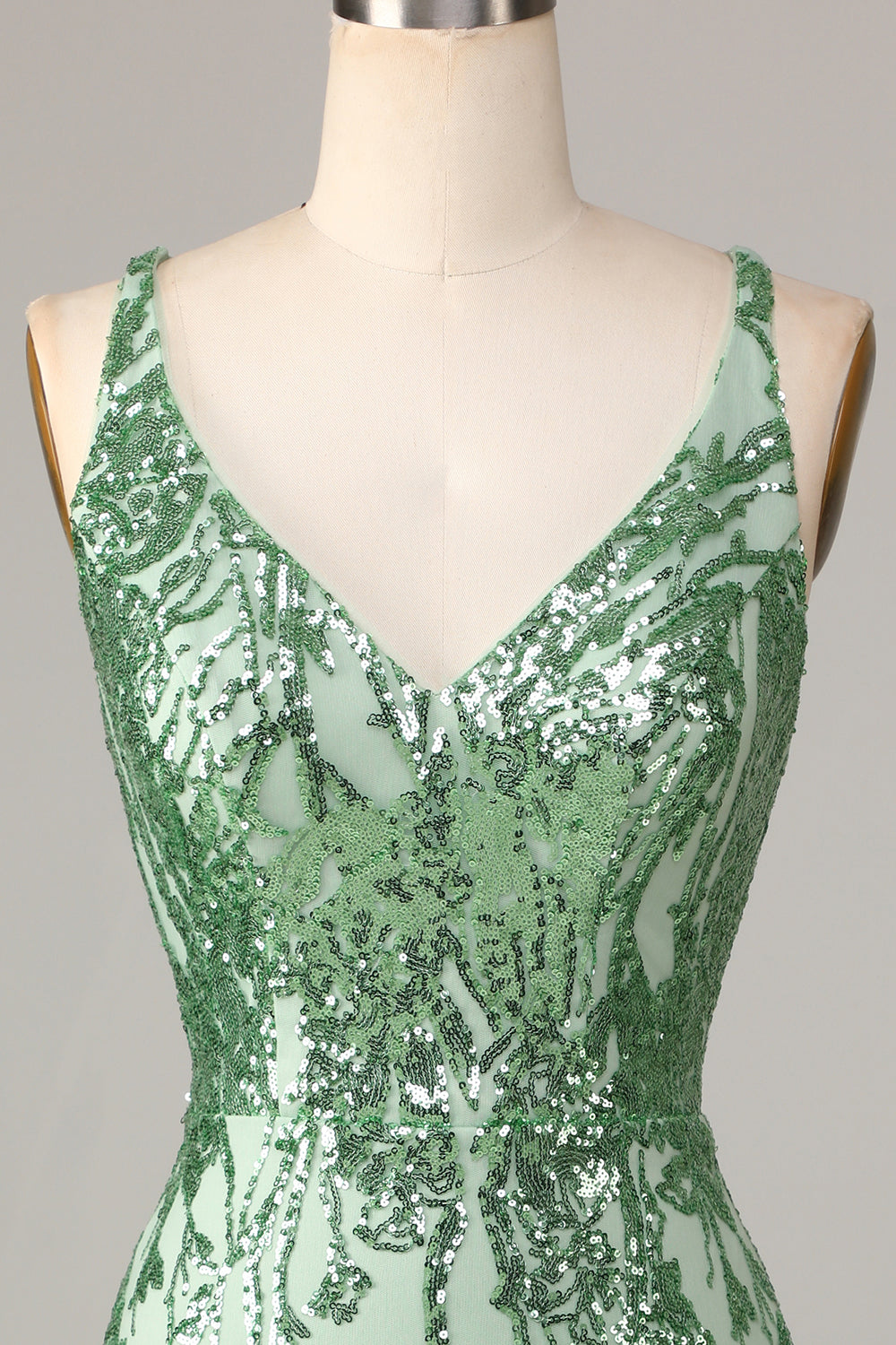 Bodycon Spaghetti Straps Green Sequins Short Homecoming Dress with Cross Back