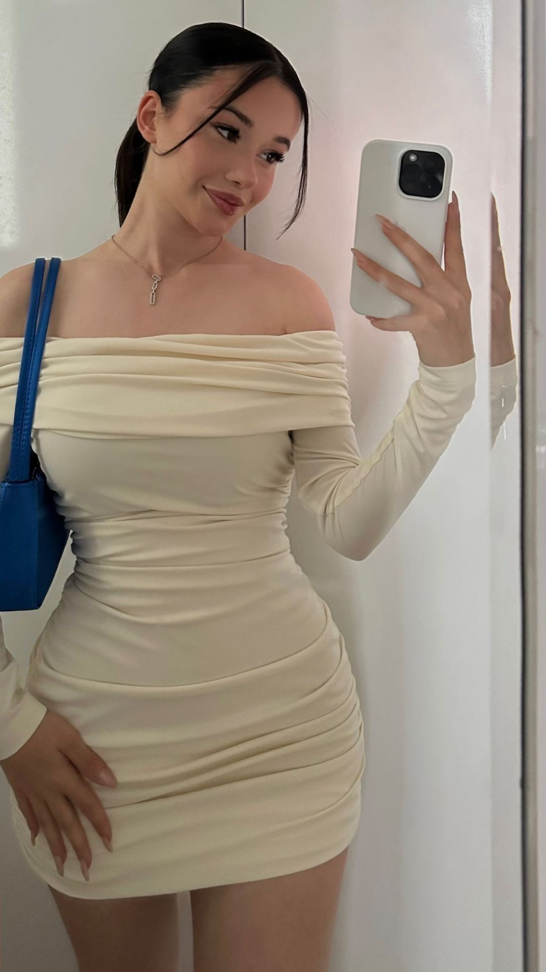 Sexy Off-the-Shoulder Bodycon Dress Homecoming Dress with Long Sleeves - FashionDia