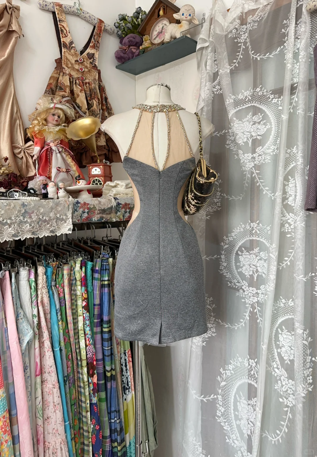 Vintage Gray Sleeveless Satin Beaded Sheath Cocktail Dress Mini Homecoming Dress - View 3 | FashionDia
