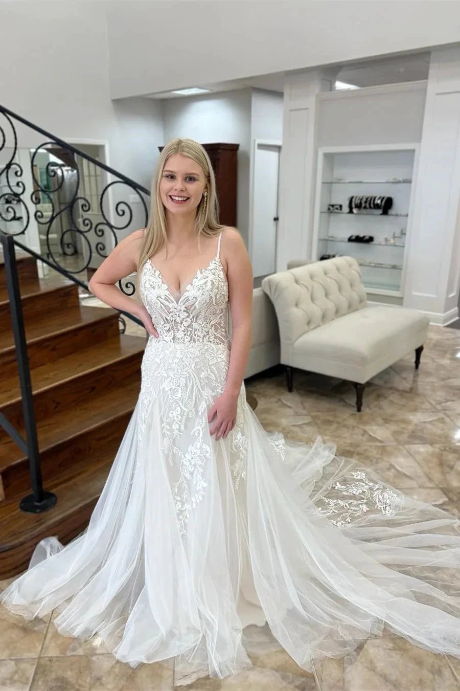 Charming A-line V-neck Sleeveless Appliques Lace Train Wedding Dress (ZD15595)