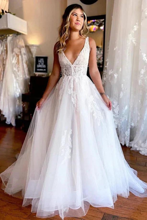 Charming A Line V Neck Tulle Beach Wedding Dresses with Appliques (ZD16153)
