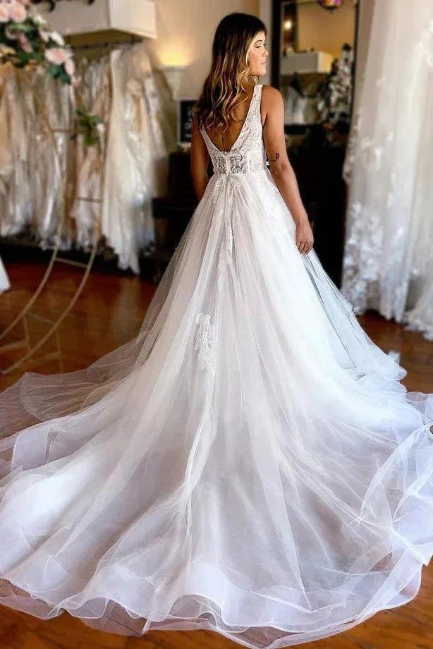 Charming A Line V Neck Tulle Beach Wedding Dresses with Appliques (ZD16153)