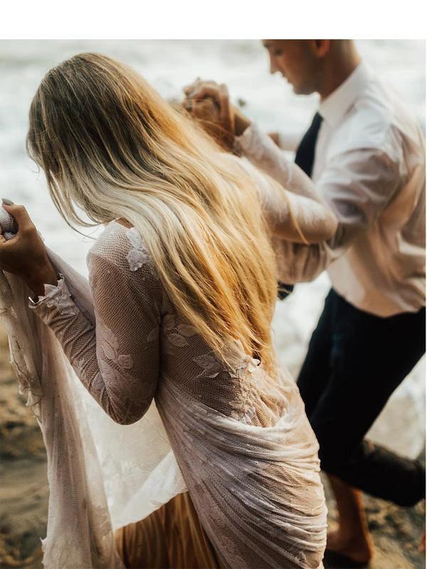 Charming Bateau Lace Long Sleeves Beach Wedding Dress (ZD15322)
