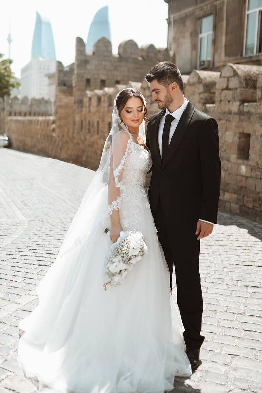 Stylish Long White A-line Spaghetti Strap Lace Sleeveless Wedding Dress (ZD17475)
