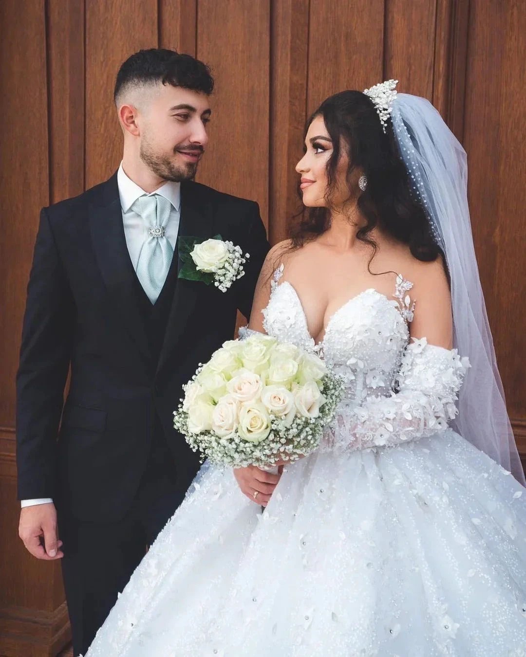 Chic Long White V-neck A-line Appliques Wedding Dress With Sleeves And Train (ZD15652)