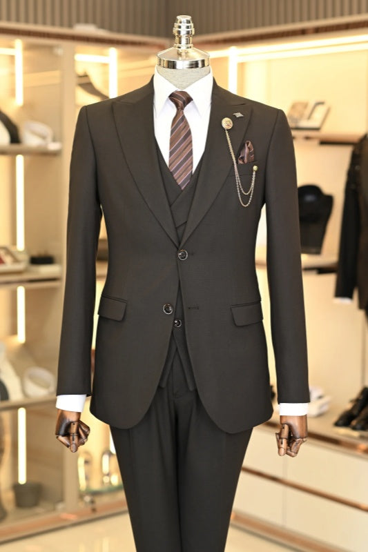 Coffee Peaked Lapel 3 Piece Men's Business Suit