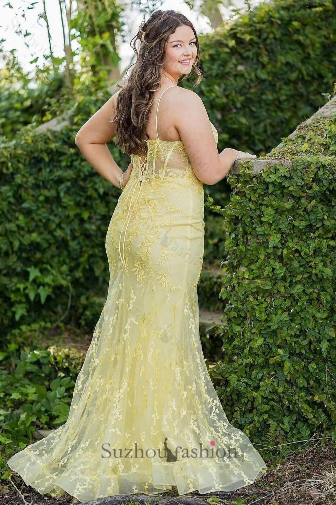 Column Tulle Spaghetti Straps Sleeveless Formal Dress With Slit