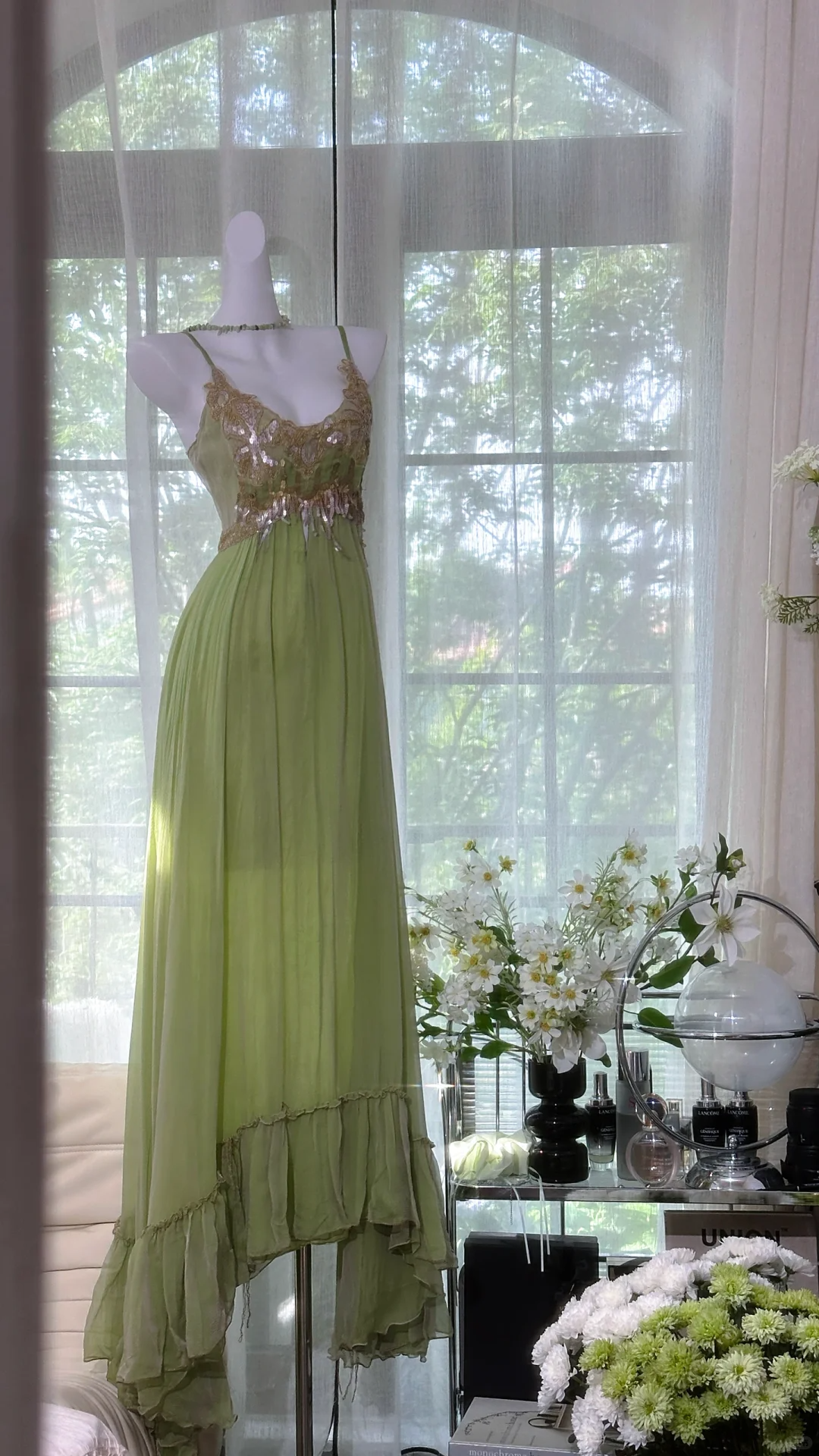 Elegant Spaghetti Straps Green Chiffon Sequin Mermaid Prom Dress Long Birthday Party Dress - View 2 | FashionDia