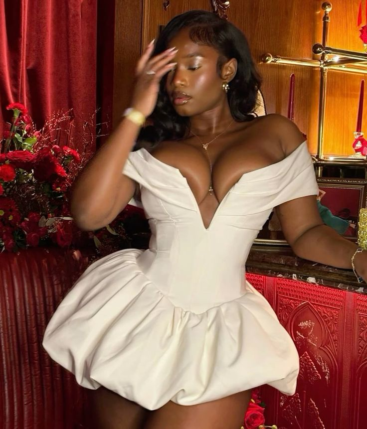 Sexy Off The Shoulder White Satin A Line Short Homecoming Dress Birthday Outfits