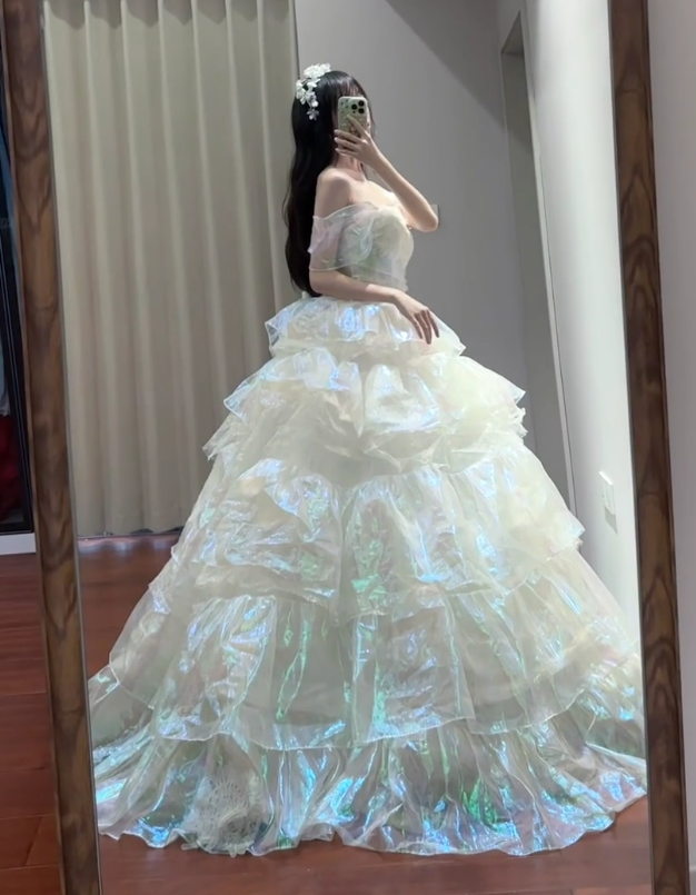 Chic Off-the-Shoulder Layered Long Ball Gown Formal princess Quinceanera Dress - View 4 | FashionDia