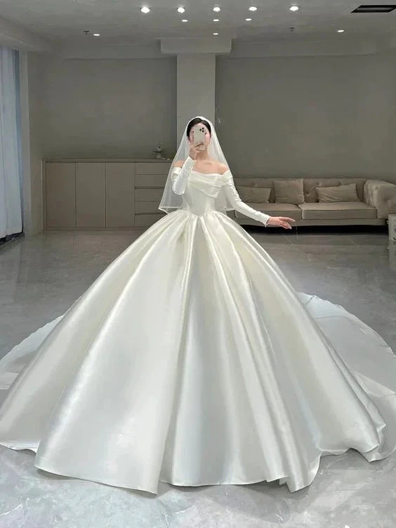 Stunning White Satin Puffy Wedding Dress,White Bridal Gown Y6887 by simplepromdress