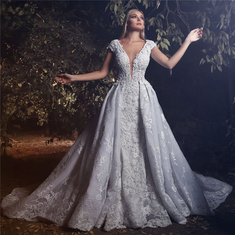 Deep V-neck Cap Sleeves 3D Lace Appliques Wedding Dresses Luxury Overskirt Court Train Bridal Dress