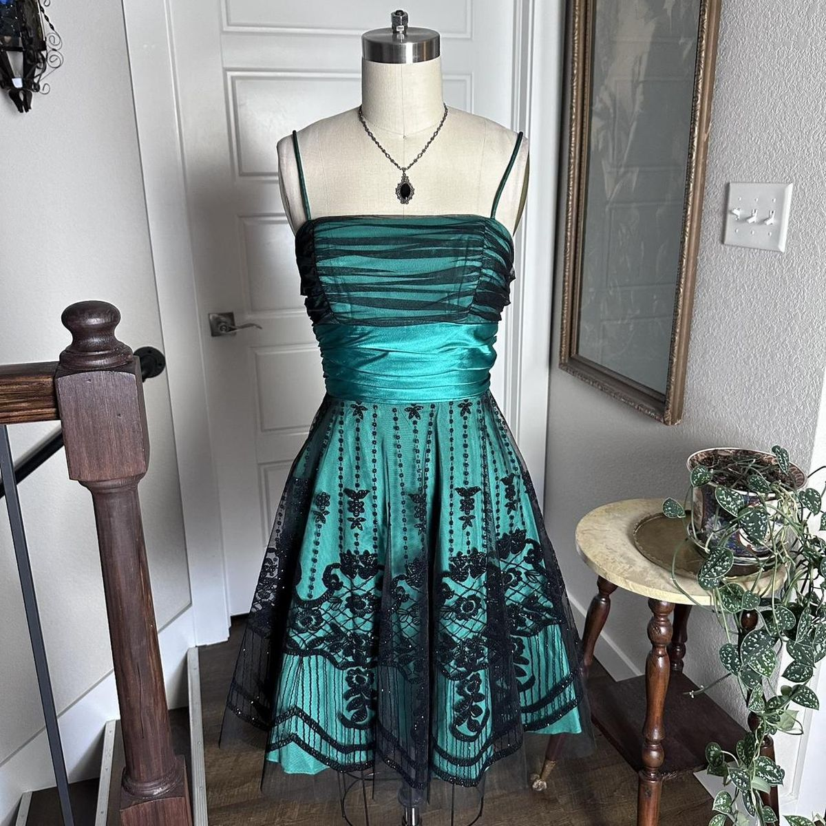 Vintage Green Spaghetti Straps Short A Line Homecoming Dress Cocktail Dress