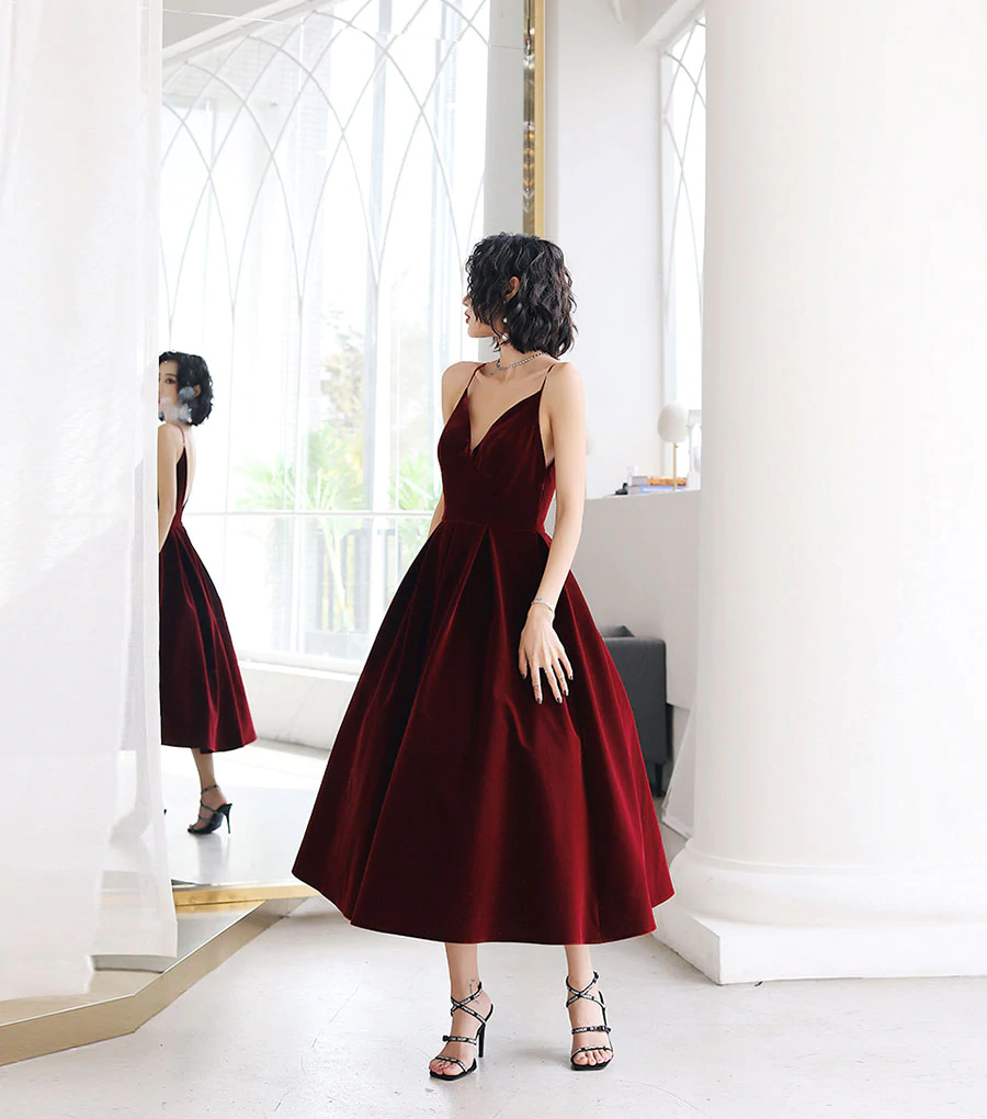 Burgundy V-Neck velvet short prom dress - FashionDia