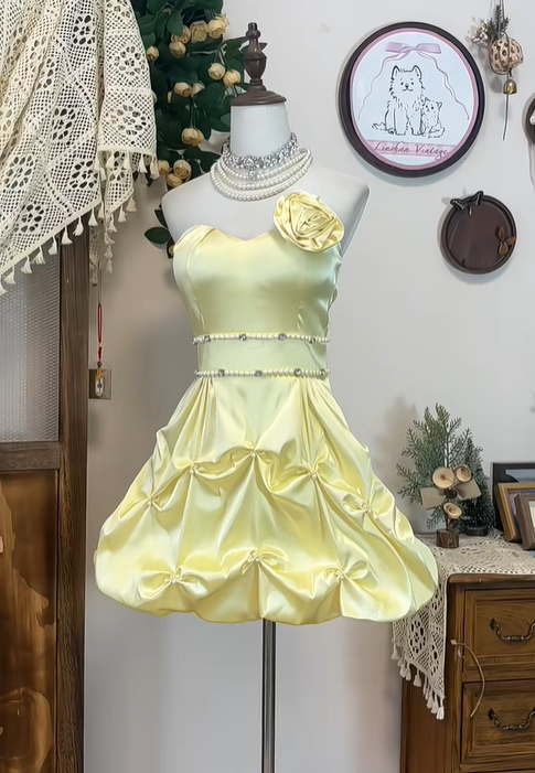Sweet Yellow Satin Beaded Short Birthday Dress Strapless Homecoming Dress