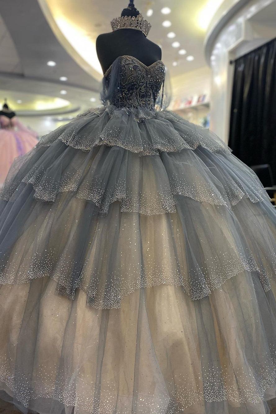 Elegant Ball Gown Off Shoulder Sweetheart Neck Sleeveless Tiered Appliques Gery Tulle Princess Gown Quinceanera Dress For Sweet 16