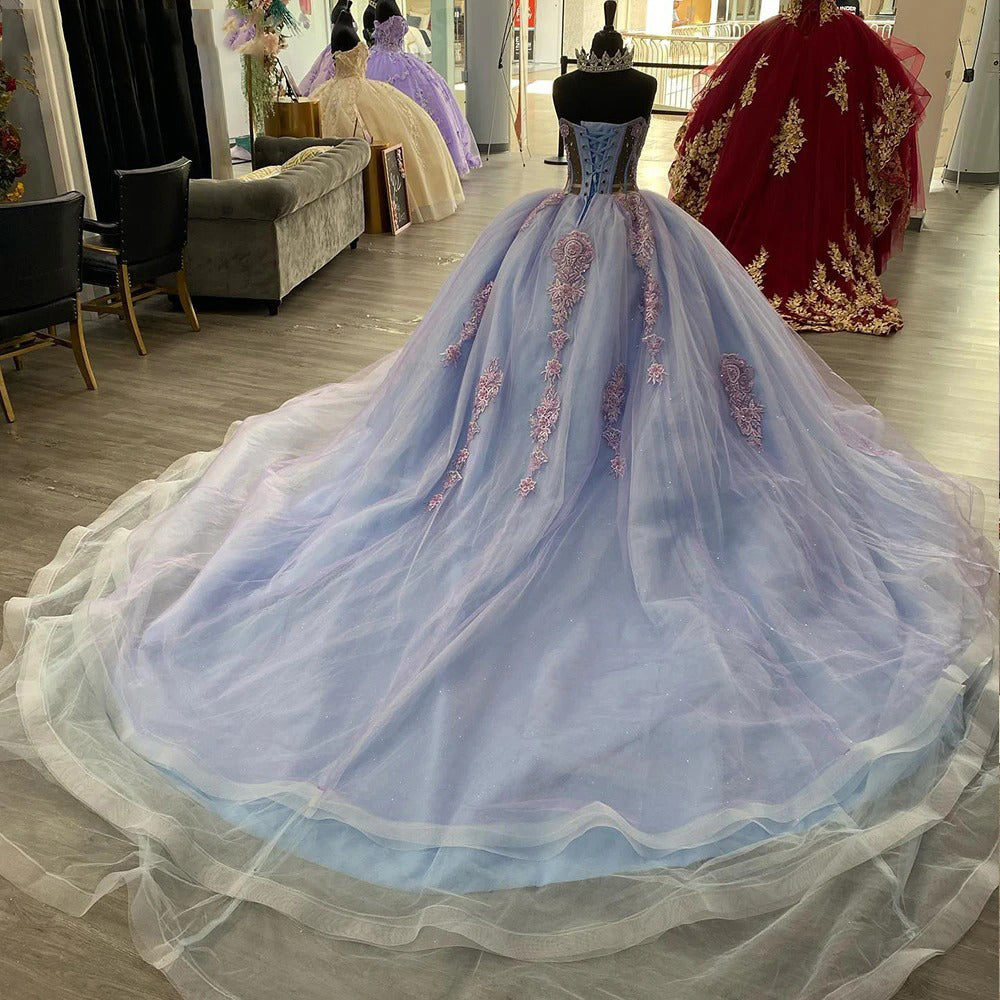 Elegant Ball Gown Strapless Sleeveless Flowers Lace Appliques Sweep Train Tulle Quinceanera Dress Evening Gown For Sweet 16