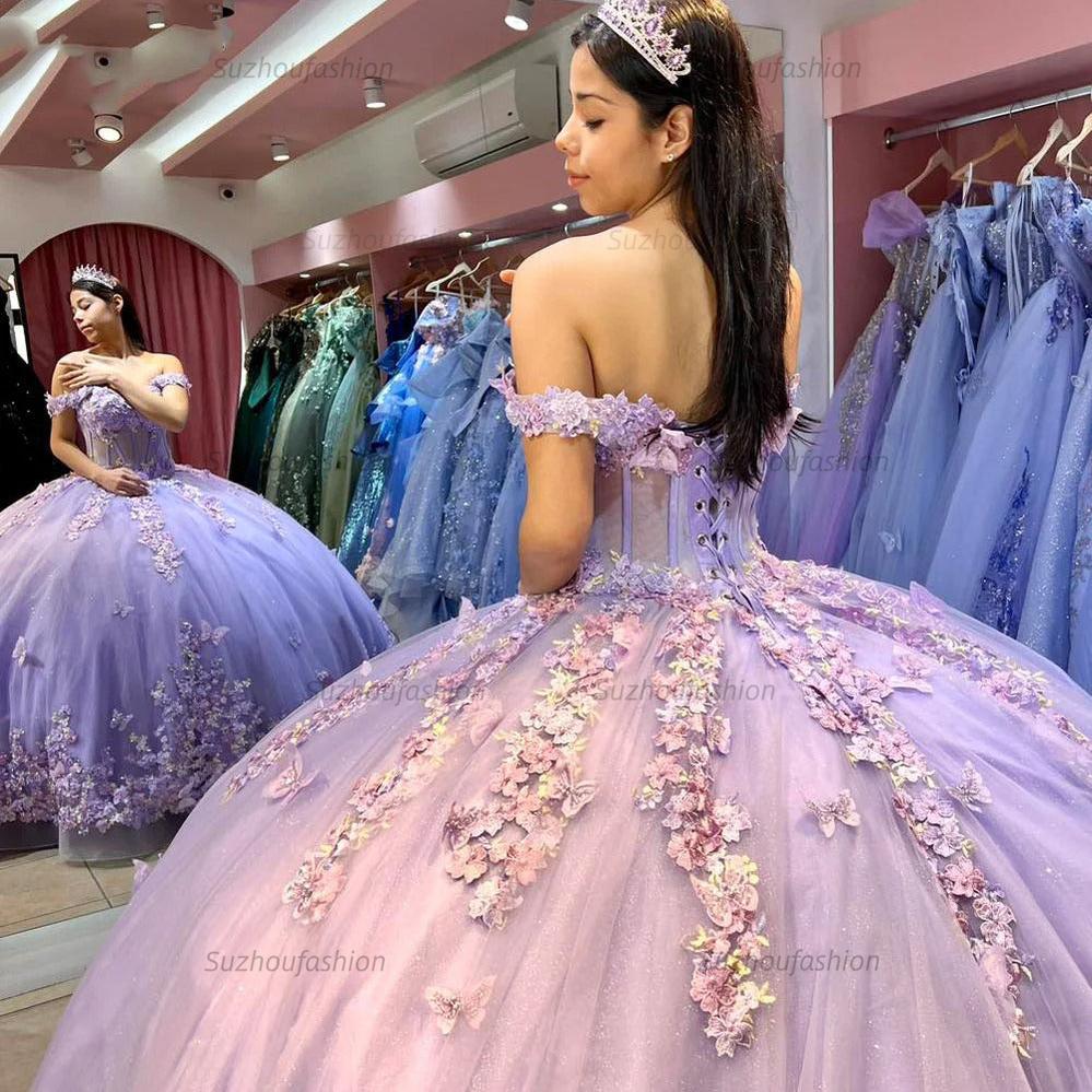 Elegant & Classic Ball Gown Off Shoulder Beaded Lace Butterfly Appliques Lavender Tulle Quinceanera Dress Princess Evening Party Gown For Sweet 16