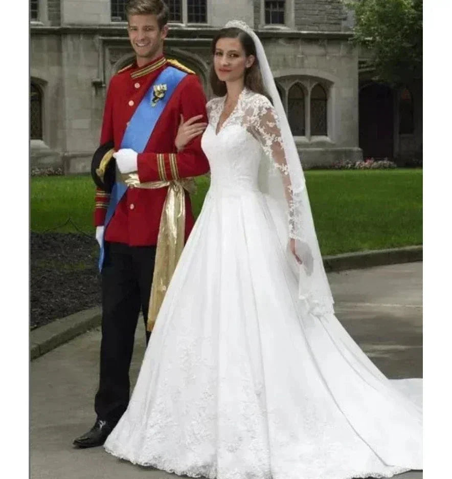 Elegant Italian white bridal dress V-neck stand-up collar lace applique long sleeve satin button Saudi Arabian trouw jurken dame (ZD14215)