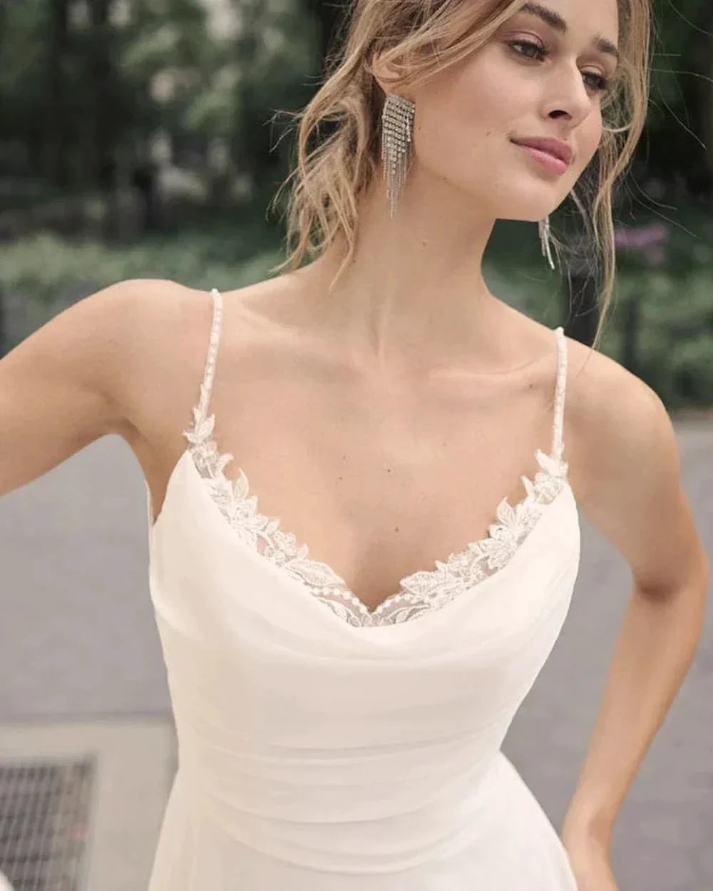 Elegant Off Shoulder Sleeveless Mopping Backless Wedding Dresses For Women Spaghetti Straps Bride Gown Appliques Backless Bridal (ZD14233)